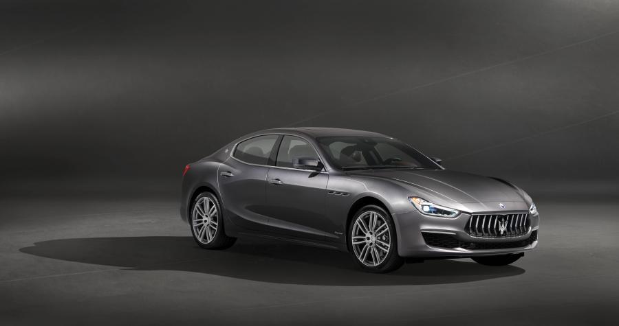  Maserati Ghibli S GranLusso 2017 года  (фото 1 из 45)